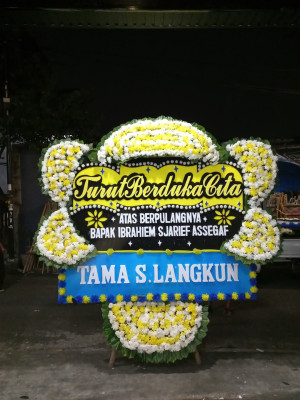 Papan Bunga Duka di Airnona